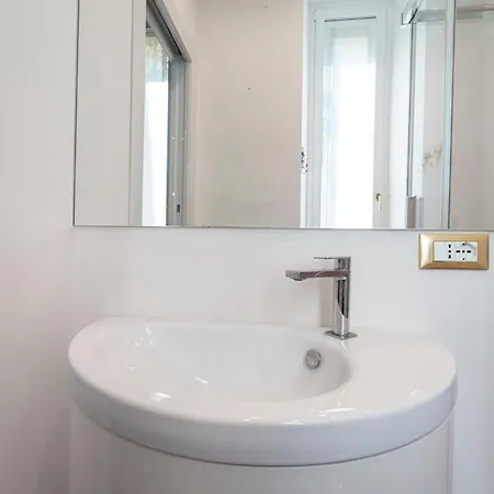 Apartament Luxury - Pergolesi 24 *