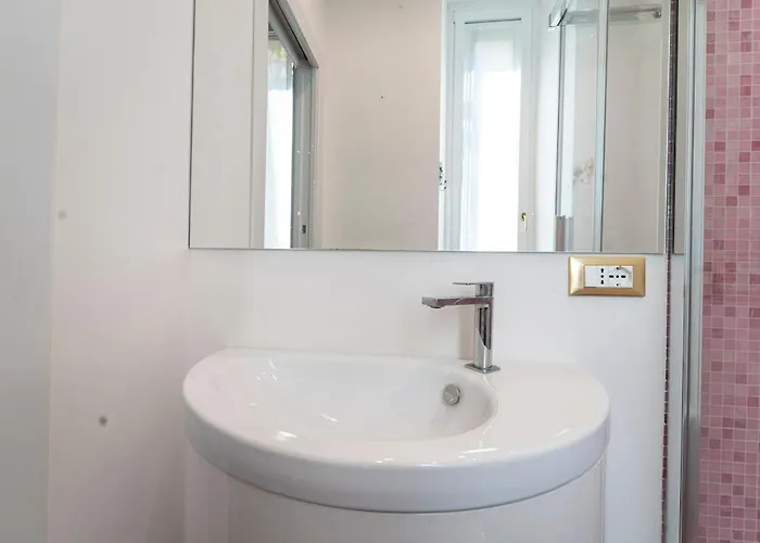 Apartament Luxury - Pergolesi 24 *